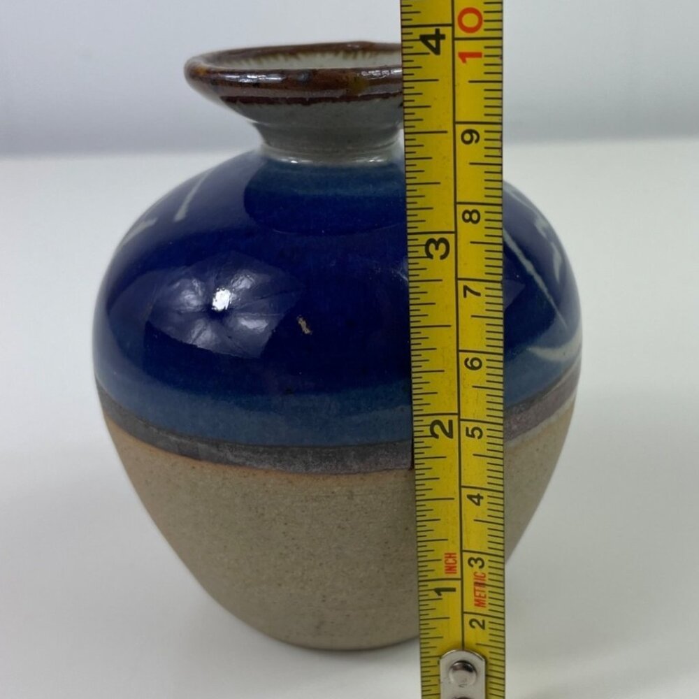 Handmade Buck Pottery Vase Signed 2001 Texas Blue & Tan Ceramic Art Piece - Picture 9 of 11